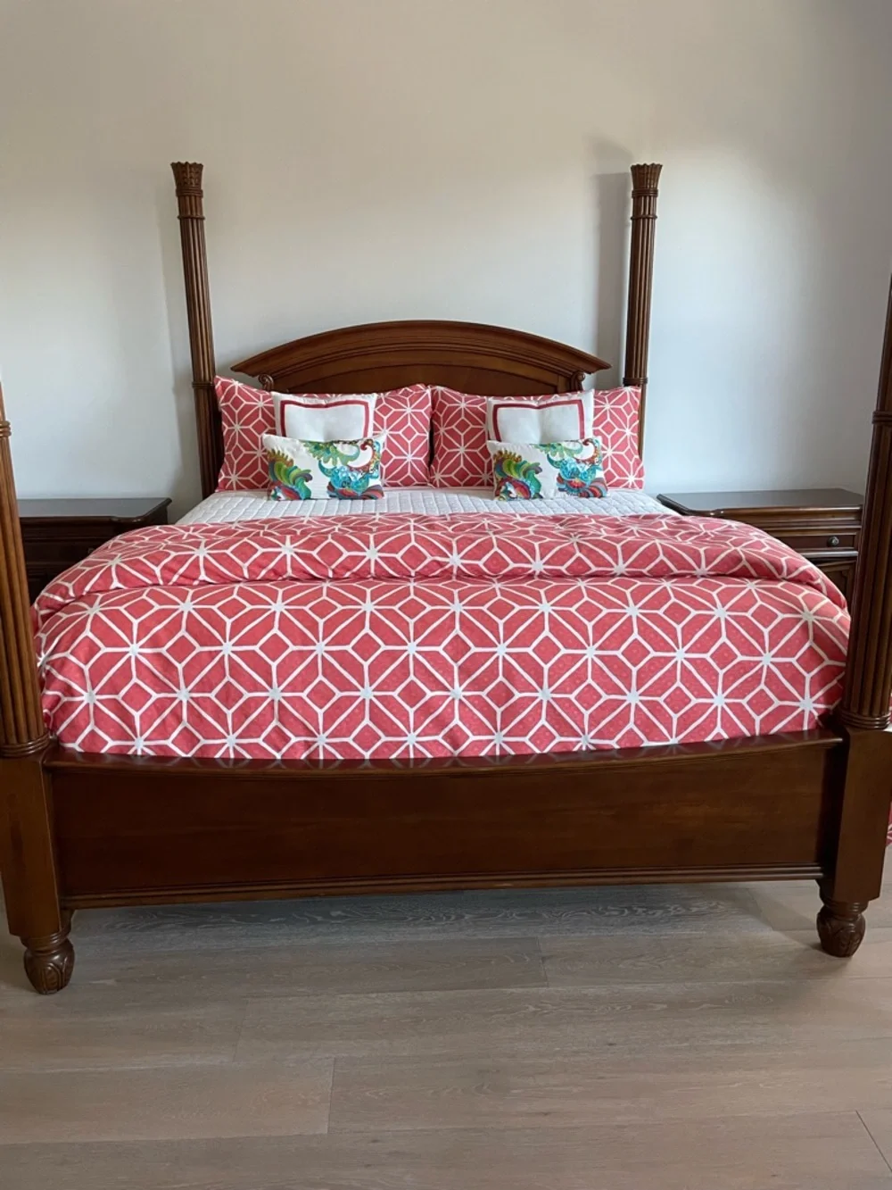 Coral Geometric Duvet and King Shams Set - Brand: Trina Turk
